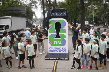 La fiesta del futbol no debe construirse sobre la precarización del empleo, alerta Gómez Urrutia