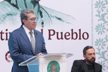 Reducción de jornada laboral a 40 horas no está en agenda para el actual periodo de sesiones: Monreal