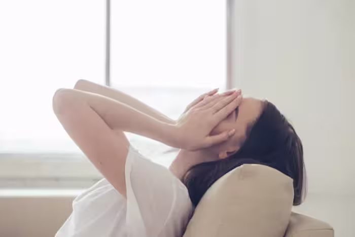 La ansiedad de los lunes sí existe (y deja huella en el cuerpo): alerta para el mundo del trabajo